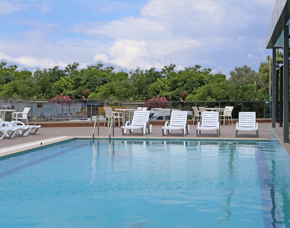 Comfort Ada Class Hotel Kusadasi Luaran gambar